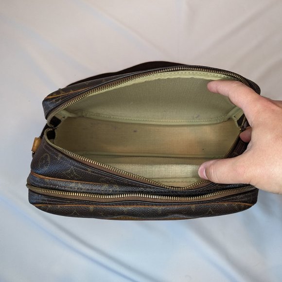 LOUIS VUITTON Crossbody Reporter PM Bag - Picture 9 of 12